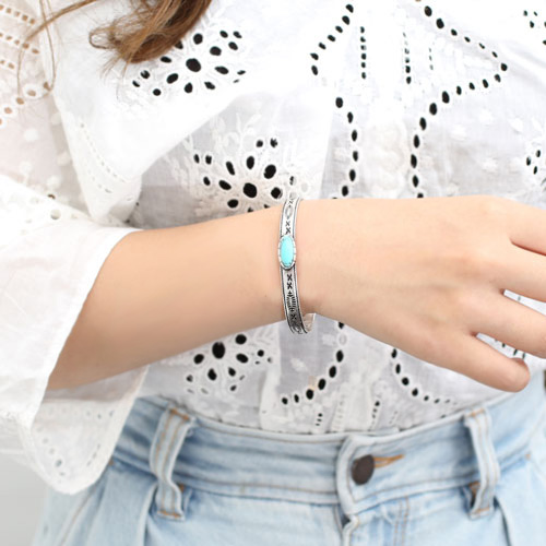 送料無料 消費税込 インディアンジュエリー メンズ ブラス製 シルバーメッキ 真鍮 真ちゅう ターコイズカラー 合成石 バングル ブレスレット 5498 Bg17 ジュエリーウォーク心斎橋