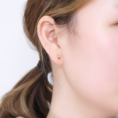 送料無料 本店限定 日本製 18金 K18 18k ゴールド ピアス ボール 小さめ シンプル お洒落 オシャレ 女性 レディース プレゼント 贈り物 アクセサリー ジュエリー 6031 Uk22 ジュエリーウォーク心斎橋